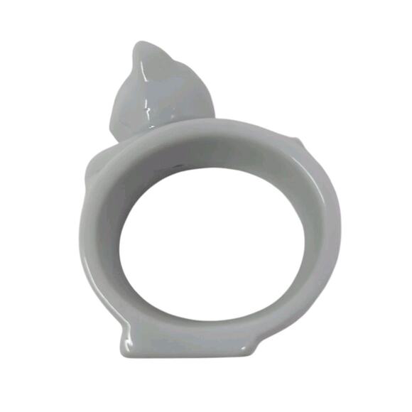 VTG Cat Napkin Rings White Set Of 4 Porcelain Ceramic With Basket Holidays - Picture 8 of 15
